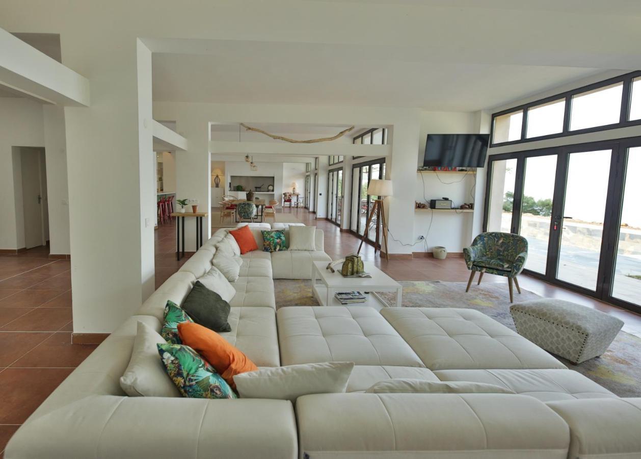 Grande Villa 750 M2 Le Mas Des Chenes Bormes-les-Mimosas Exterior photo